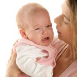 Чем лечить насморк у новорожденного?